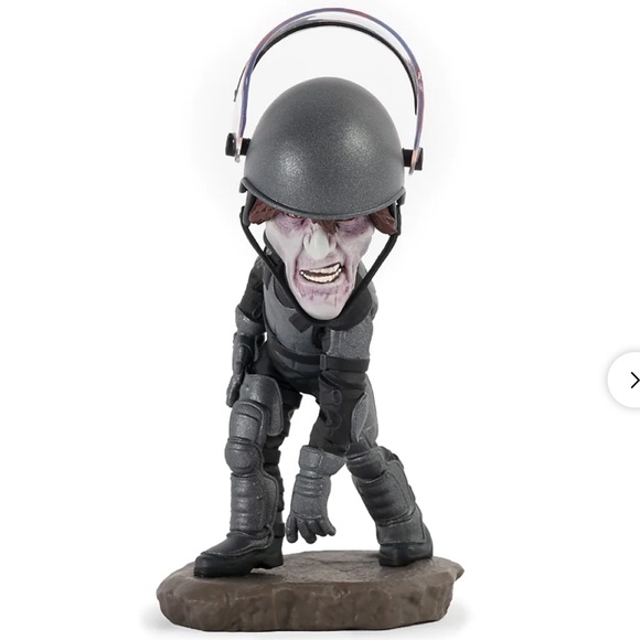 AMC The Walking Dead official Supply Drop Riot Walker Bobblehead New - Picture 4 of 12
